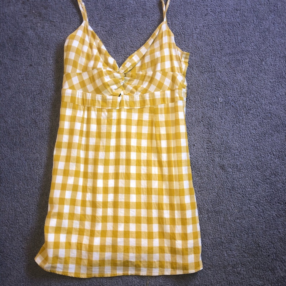 Yellow dress